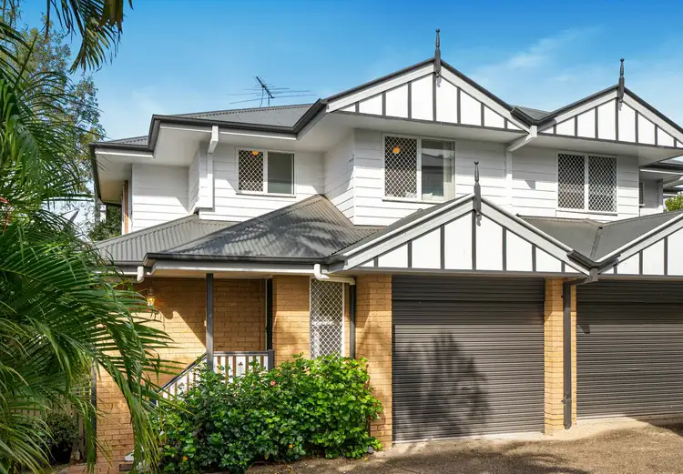 Main view of Homely townhouse listing, 2/26 Kingsley Parade, Yeronga QLD 4104
