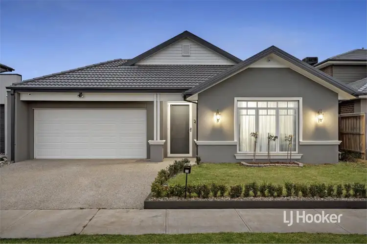 19 Eaglemont Way, Werribee VIC 3030