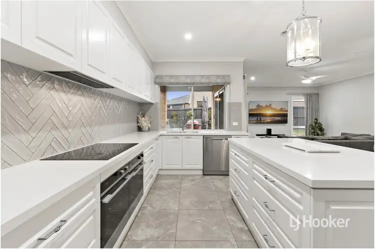Sixth view of Homely house listing, 19 Eaglemont Way, Werribee VIC 3030