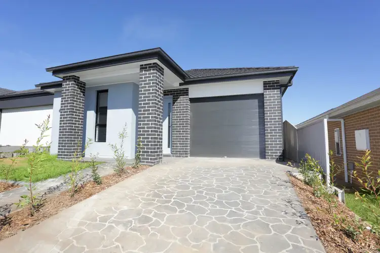31 Battam Road, Gregory Hills NSW 2557