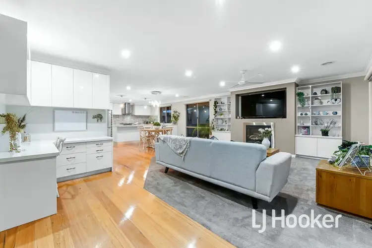 Sixth view of Homely house listing, 2 Cooper Rise, Bunyip VIC 3815