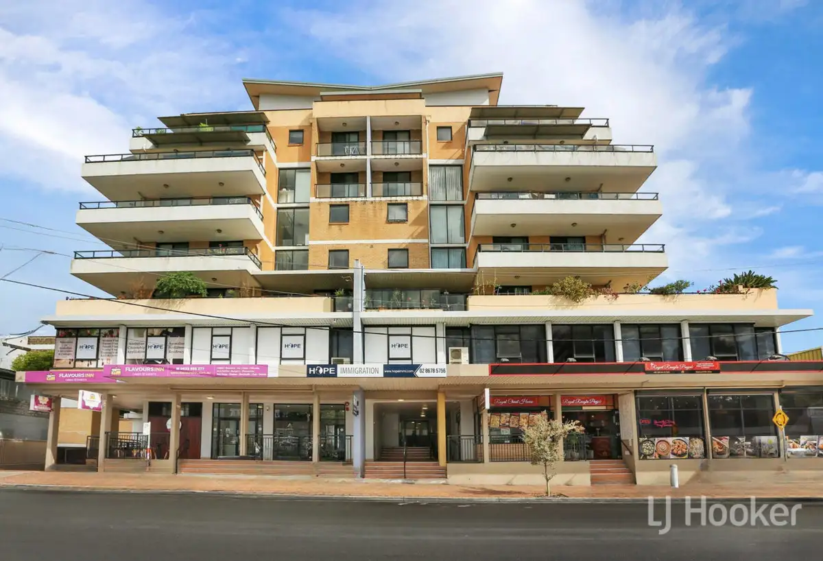 Main view of Homely unit listing, 3/24-28 First Avenue, Blacktown NSW 2148