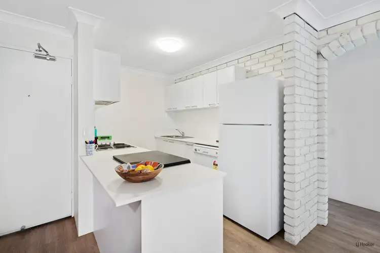 10/4 Rolan Court, Palm Beach QLD 4221