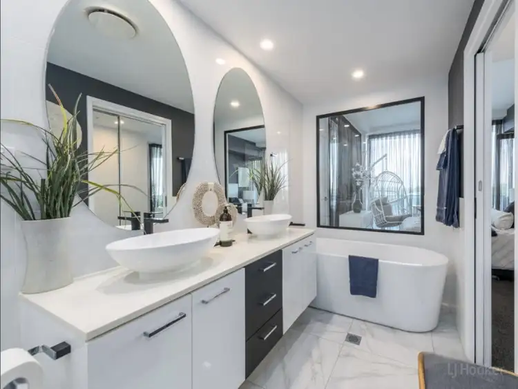Sixth view of Homely apartment listing, 4401/5 Harbour Side Court, Biggera Waters QLD 4216