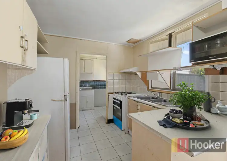Fifth view of Homely house listing, 35 Wilberton Dr, Springvale VIC 3171