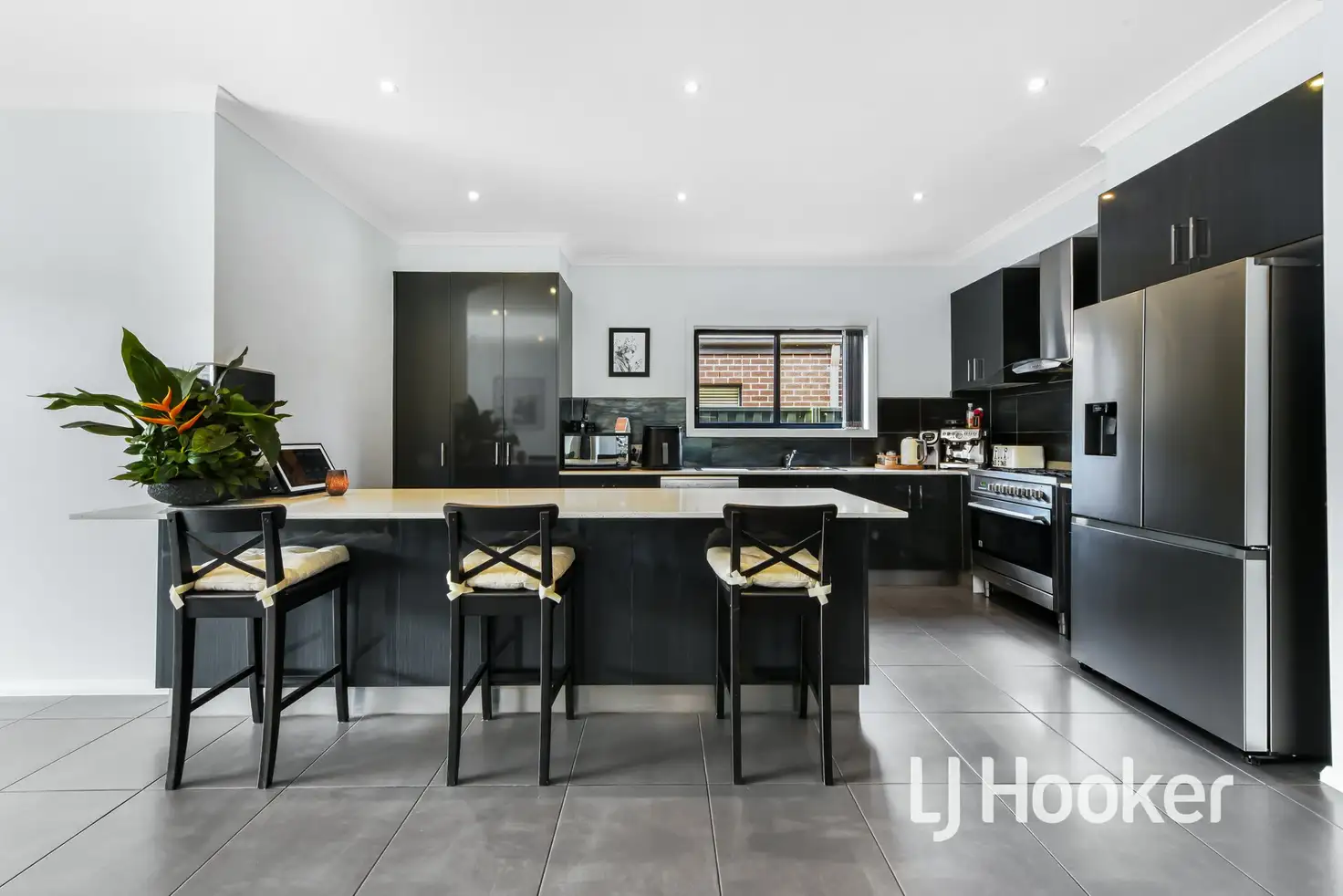 Main view of Homely house listing, 31 Cohens Way, Pakenham VIC 3810