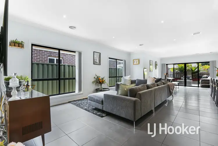 Third view of Homely house listing, 31 Cohens Way, Pakenham VIC 3810