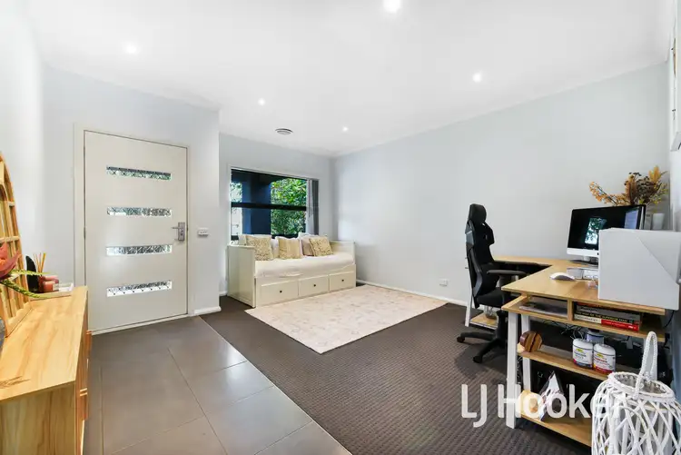 Sixth view of Homely house listing, 31 Cohens Way, Pakenham VIC 3810