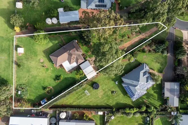10 Kennedy Street, Cabarlah QLD 4352
