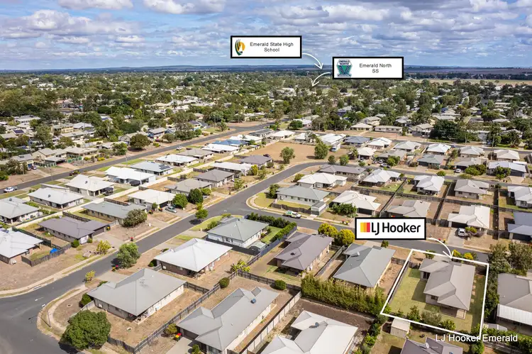 7 Onyx Street, Emerald QLD 4720