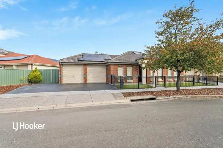 10 Grenada Court, Mawson Lakes SA 5095