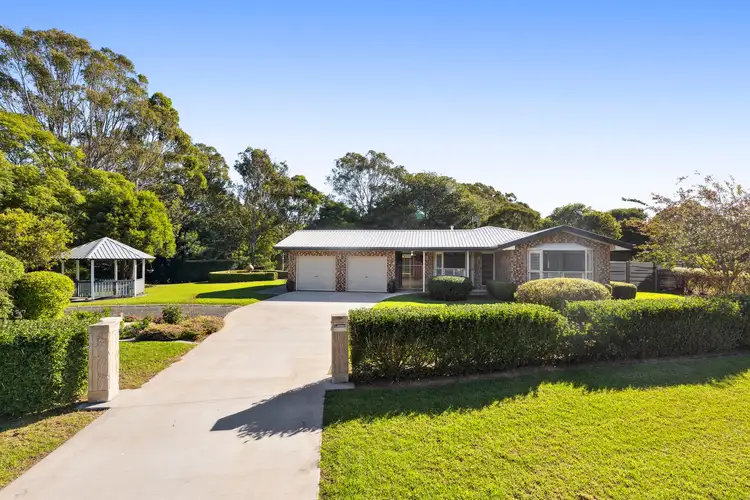 11 Pendoma Drive, Hodgson Vale QLD 4352