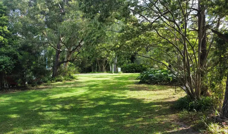 21 Charles Terrace, Macleay Island QLD 4184