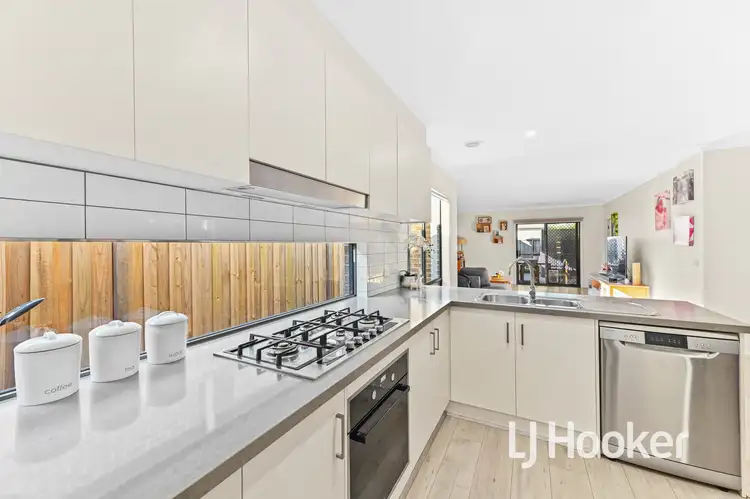 Sixth view of Homely house listing, 5 Orleana Way, Clyde North VIC 3978