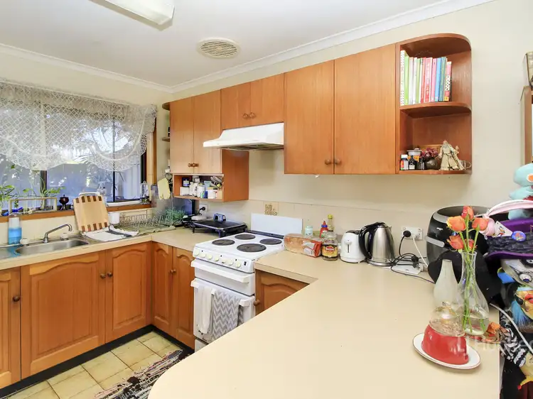 Second view of Homely unit listing, Unit 2/1 Dahlsen  Crescent, Bairnsdale VIC 3875