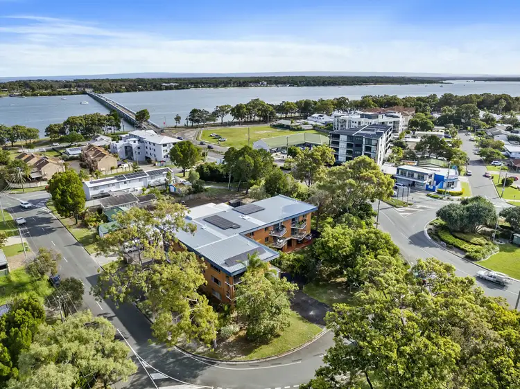 Main view of Homely unit listing, 5/13-15 Ferguson Avenue, Bongaree QLD 4507