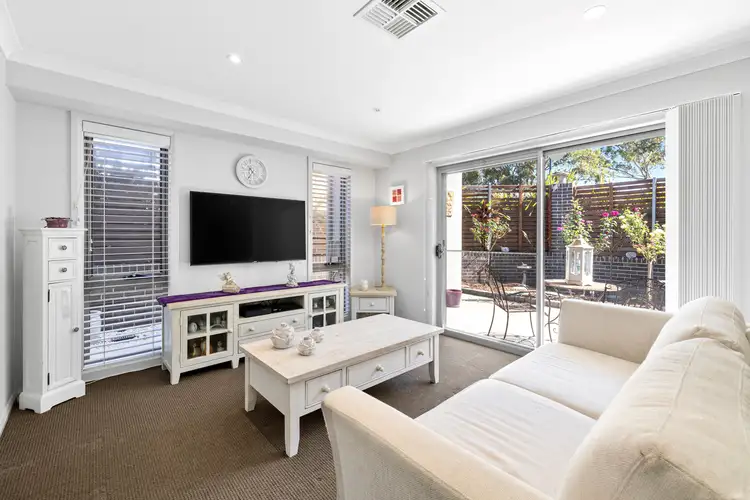 1/14 Pender Street