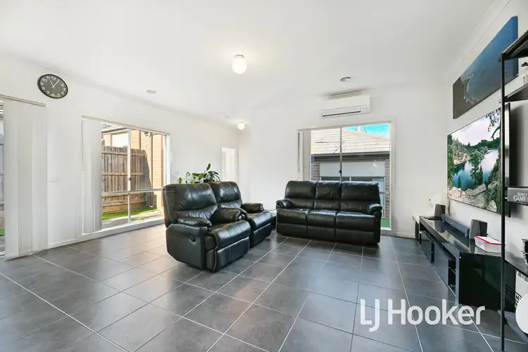 Fifth view of Homely house listing, 9 McClenaghan Place, Pakenham VIC 3810