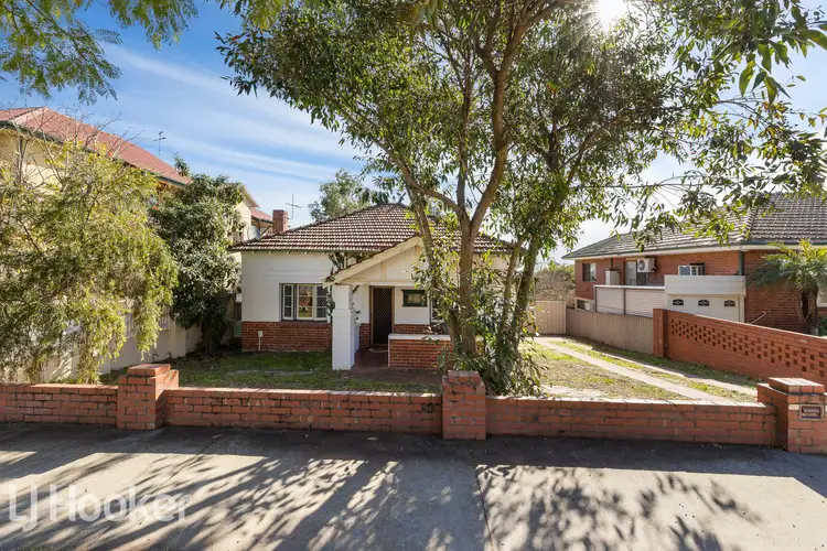 11 McMaster Street, Victoria Park WA 6100