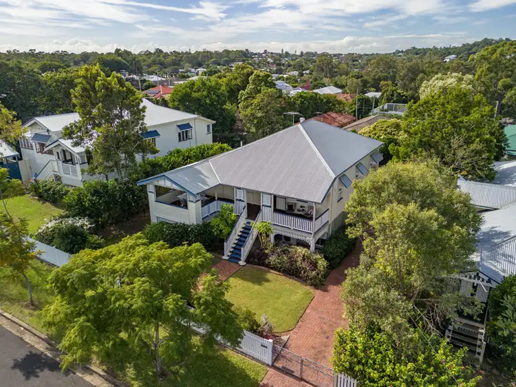 17 Wingarra Street, Yeerongpilly QLD 4105