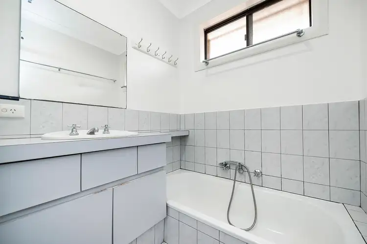 Seventh view of Homely house listing, 40 Blenny Close, Cannington WA 6107