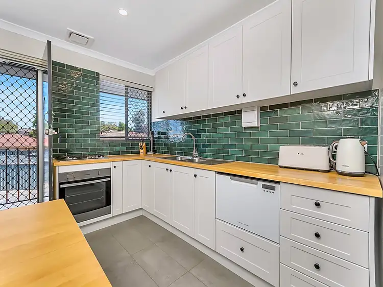 Fifth view of Homely apartment listing, 7/5 Welshpool Road, St James WA 6102
