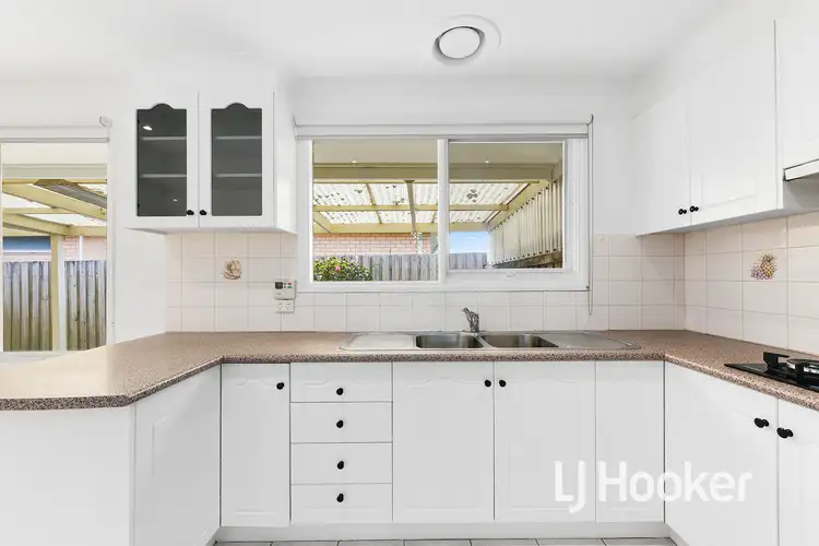 Fourth view of Homely unit listing, 5 Garnet Court, Hampton Park VIC 3976