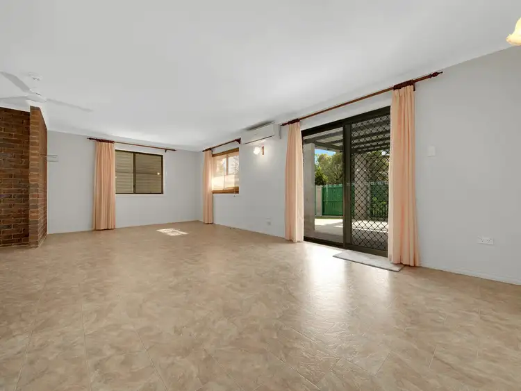 Sixth view of Homely house listing, 2 Tyson Crescent, Tannum Sands QLD 4680