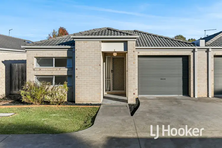 3/34 Sir Thomas Drive, Pakenham VIC 3810