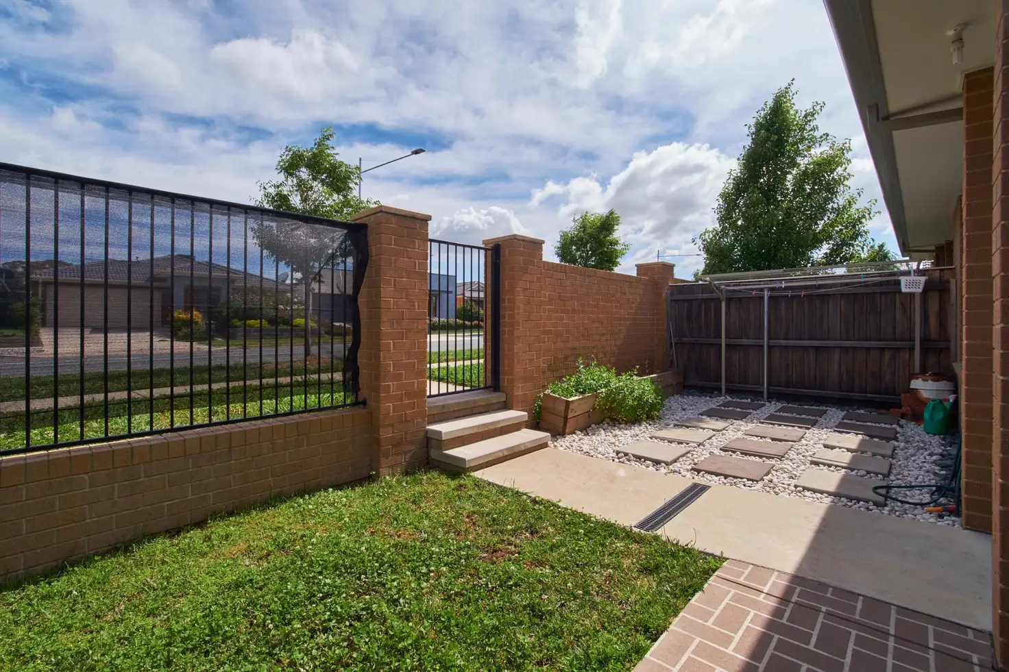 Main view of Homely townhouse listing, 17/10 Charles Perkins Circuit, Bonner ACT 2914