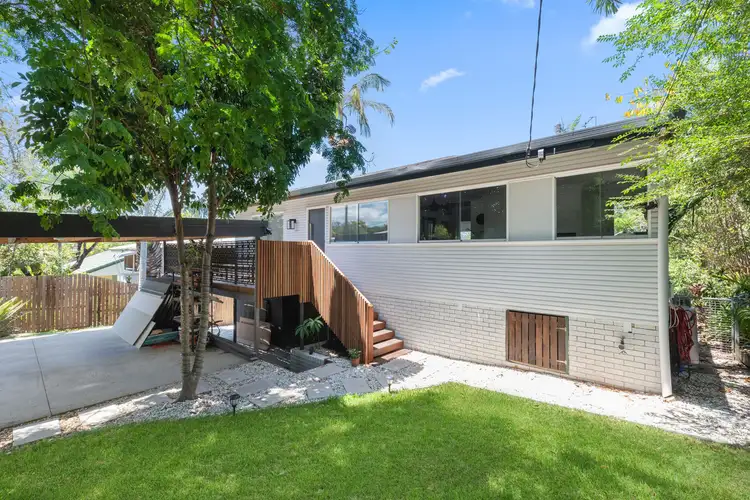 22 Parnoolar Crescent, Ferny Hills QLD 4055