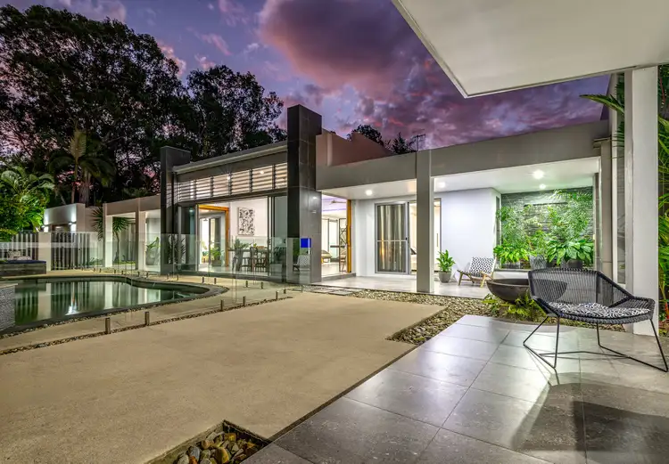 2 Andrews Close, Port Douglas QLD 4877