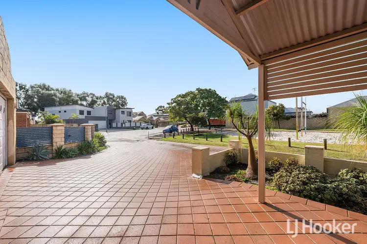 Fifth view of Homely house listing, 32 San Marco Quays, Halls Head WA 6210