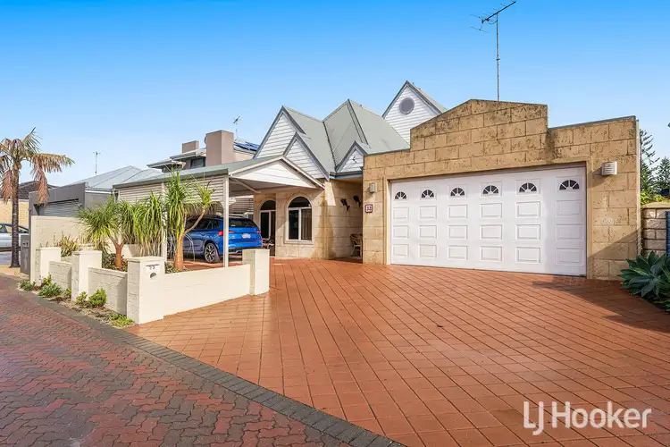 Sixth view of Homely house listing, 32 San Marco Quays, Halls Head WA 6210