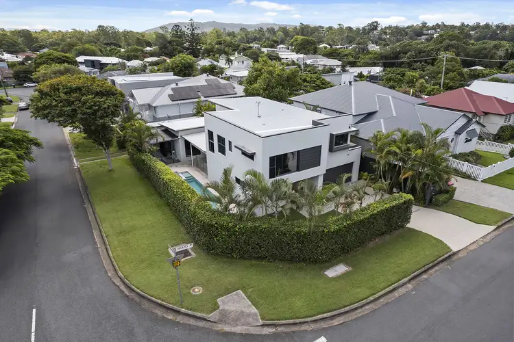 11 Orcades Road, Yeronga QLD 4104