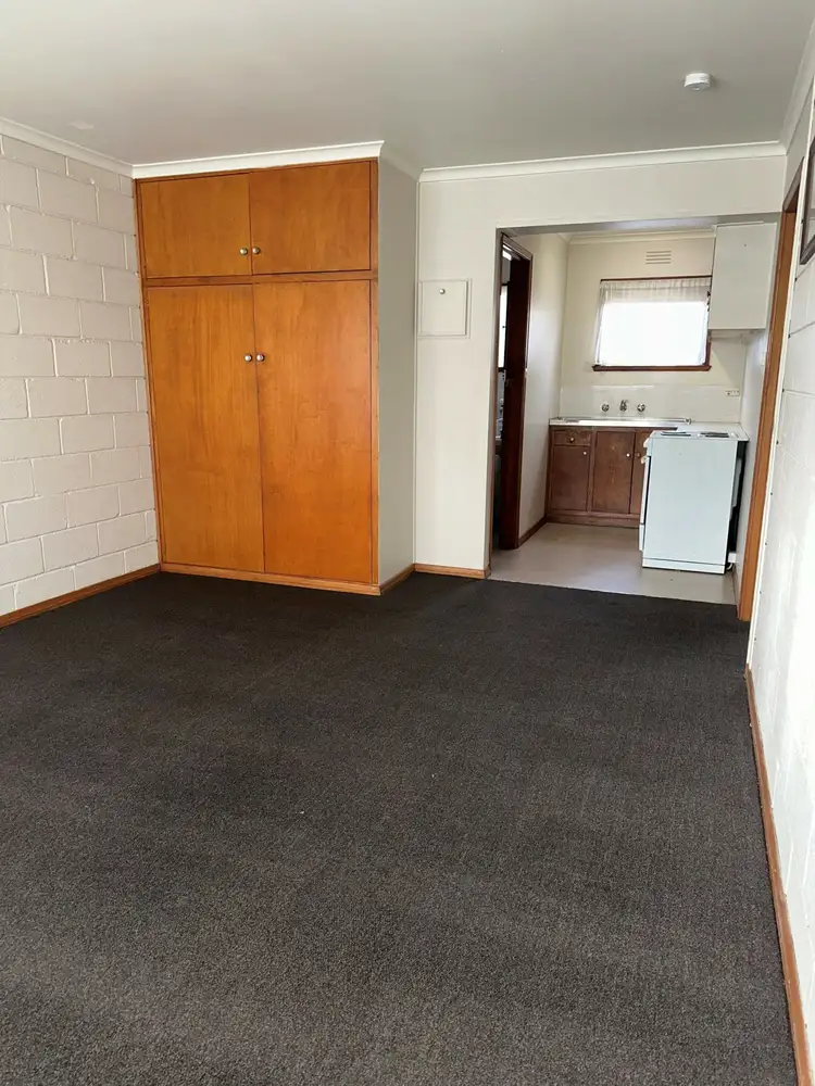 Fifth view of Homely unit listing, 7/6 Trewheela Avenue, Manifold Heights VIC 3218