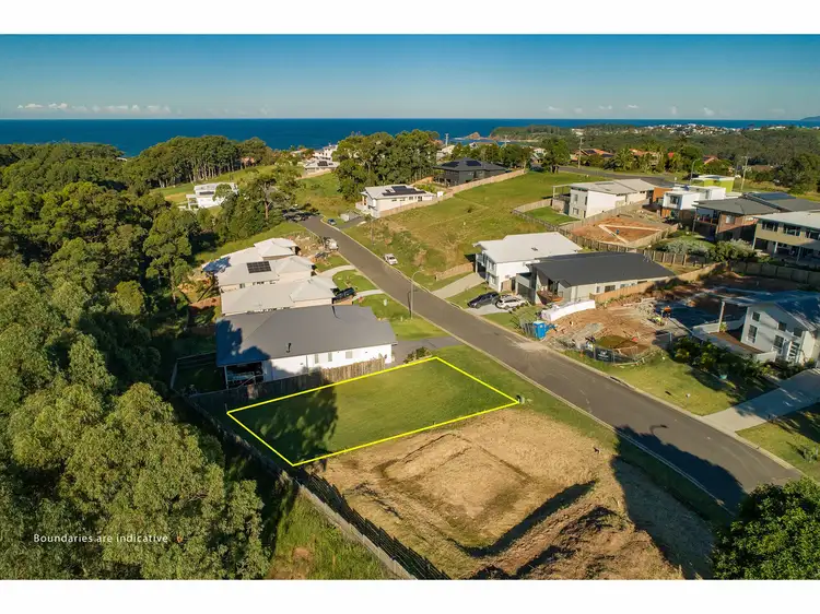 4 Maslin Close, Red Head NSW 2430