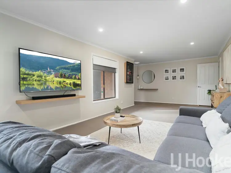 Fifth view of Homely house listing, 1 Rutherford Place, West Bathurst NSW 2795