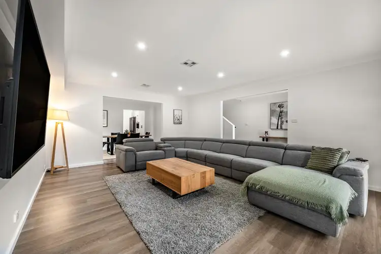 Sixth view of Homely house listing, 2 Percy Begg Circuit, Dunlop ACT 2615