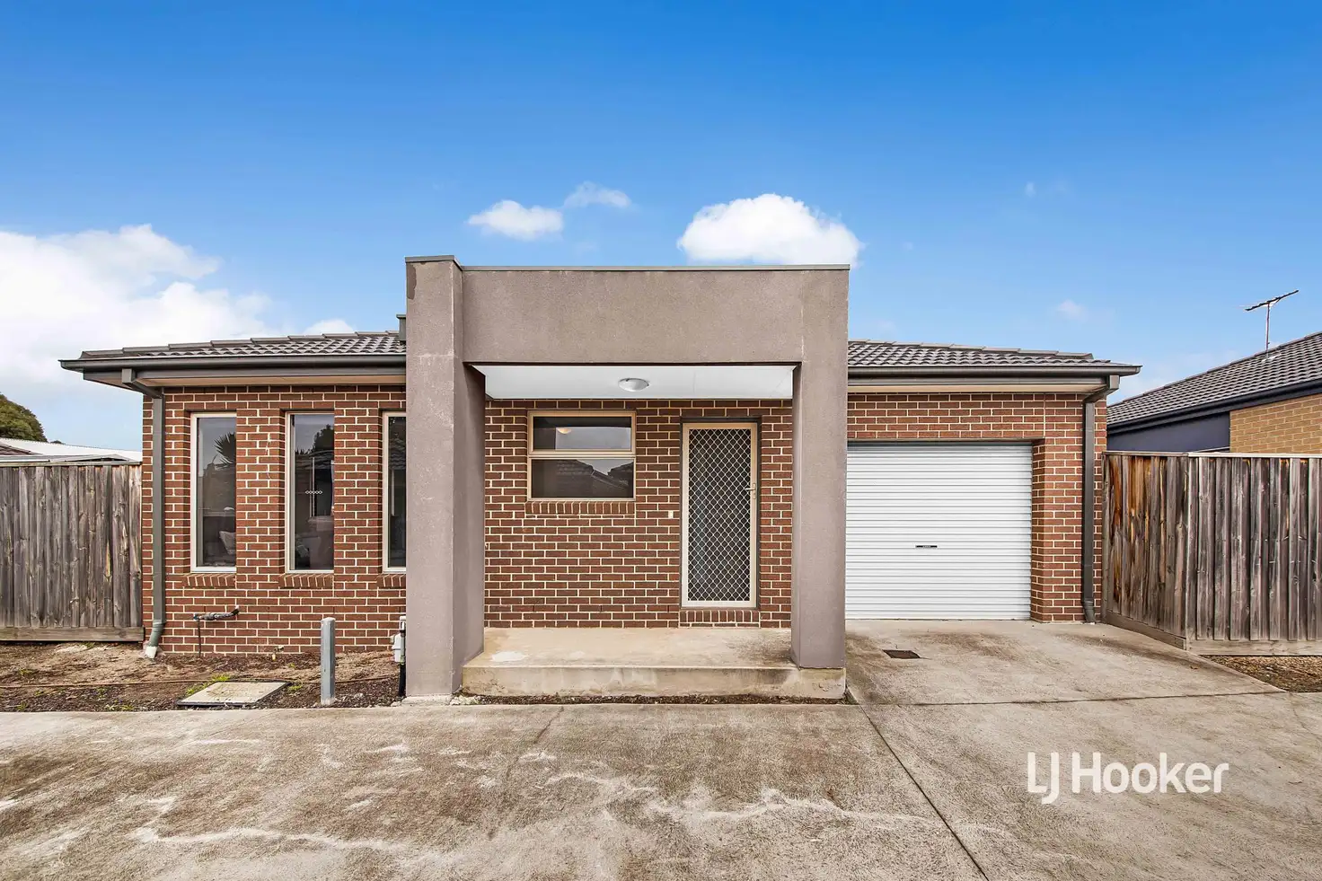 Main view of Homely unit listing, 10/37-39 Valencia Circuit, Cranbourne VIC 3977