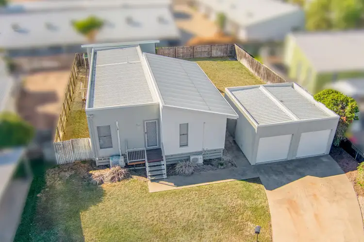 Second view of Homely house listing, 7 Lilly Close, Emerald QLD 4720