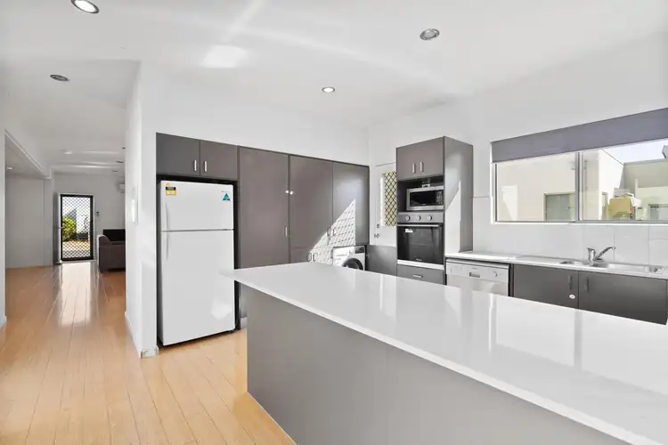 Sixth view of Homely house listing, 7 Lilly Close, Emerald QLD 4720