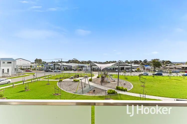 Fifth view of Homely house listing, 3 Daphne Walk, Clyde VIC 3978