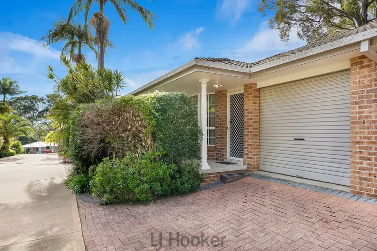 Main view of Homely villa listing, 5/10 High Street, Marmong Point NSW 2284