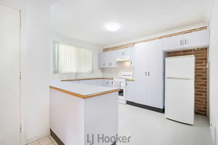 Sixth view of Homely villa listing, 5/10 High Street, Marmong Point NSW 2284