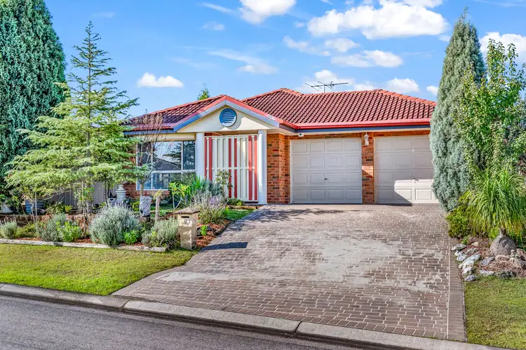 4 Conder Crescent, Metford NSW 2323