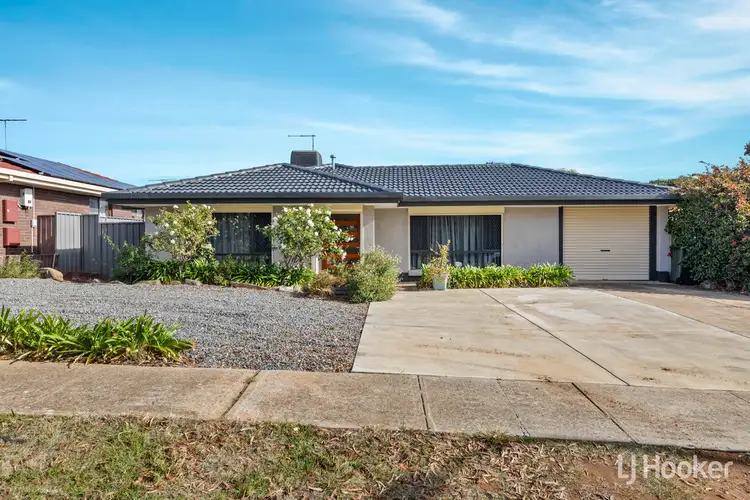 4 Meningie Street, Craigmore SA 5114