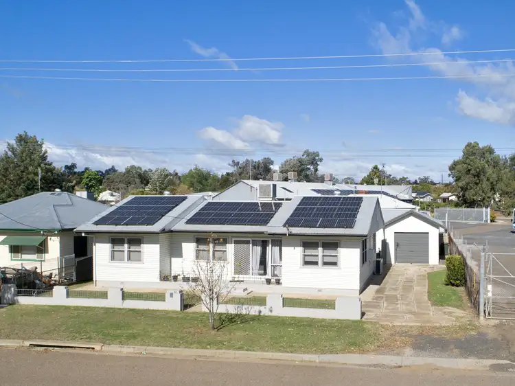 42 Gunnedah Road, West Tamworth NSW 2340