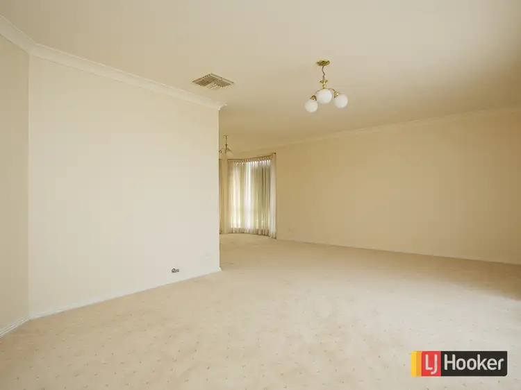 Third view of Homely house listing, 7 Mulwala Close, Hillvue NSW 2340