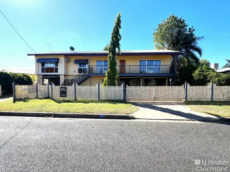 8 Kitchener Street, Clermont QLD 4721